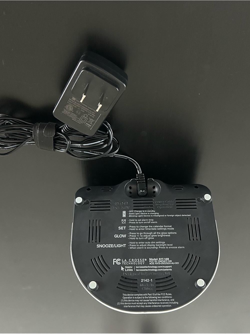 Wireless Charging Alarm Clock - Picture 8 of 9